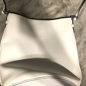 White shoulder bag